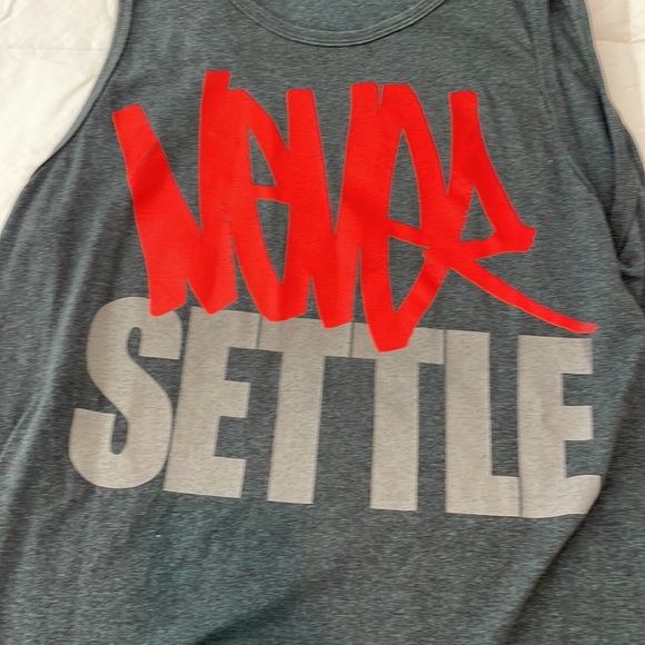 Flag Nor Fail Tank - Picture 3 of 4